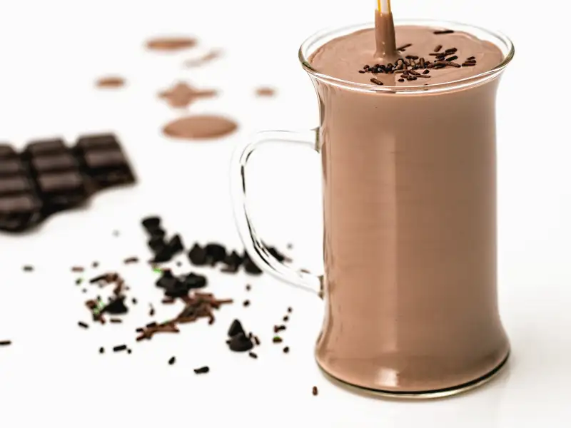 Hausgemachte Schokoladenmilch